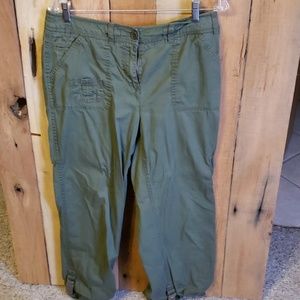 Jones New York green pants